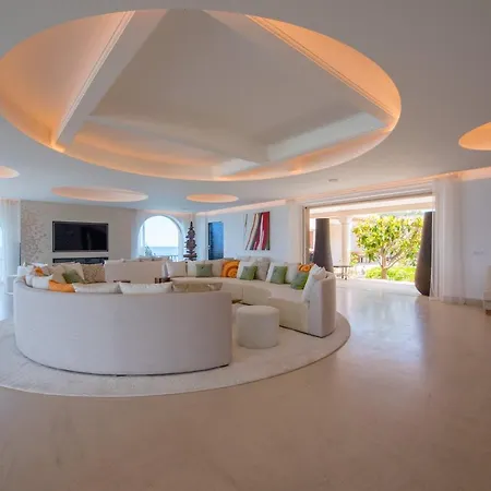 Villa 20 Guests Amazing In Great Location, Saint-tropez *